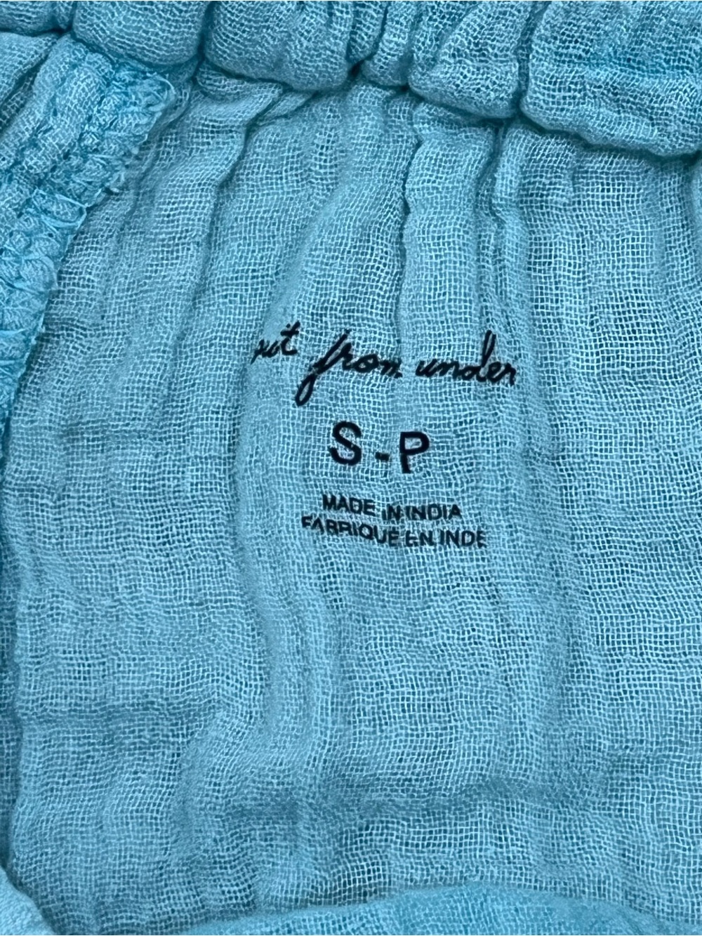 URBAN OUTFITTERS OUT FROM UNDER CARGO PANTS - Picture 4 of 4